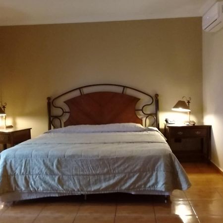 Hotel Puerta Del Rey Santa Cruz de La Sierra Luaran gambar