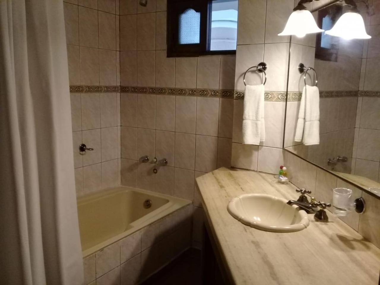 Hotel Puerta Del Rey Santa Cruz de La Sierra Luaran gambar